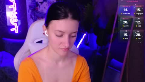 Snapshot of roxy_riot_ chatting on April 2026 01:55:02 AM roxy_riot_ online show from April 2026 01:55:02 AM