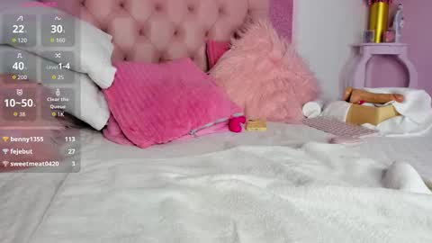 Snapshot of roxy_swt7 chatting on March 2026 07:15:01 AM roxy_swt7 online show from March 2026 07:15:01 AM