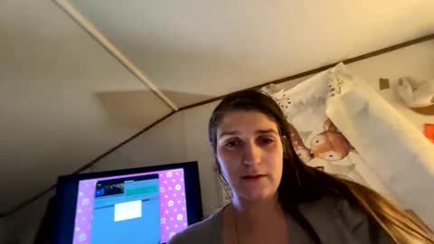 Roxy and Brock online show from December 2025 03:13:01 AM