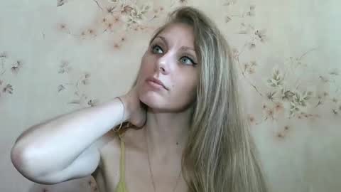 roxyfox18x01 online show from April 2026 08:55:01 AM