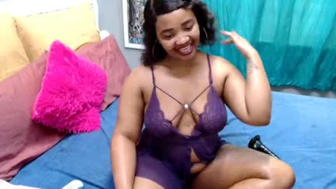 ROXYLUVXXX online show from April 2026 08:07:02 AM