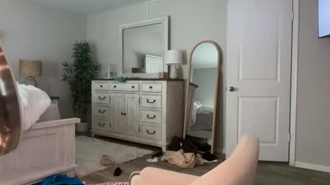 Snapshot of roxyrain2736 chatting on January 2026 06:22:01 PM Roxy Rain online show from January 2026 06:22:01 PM