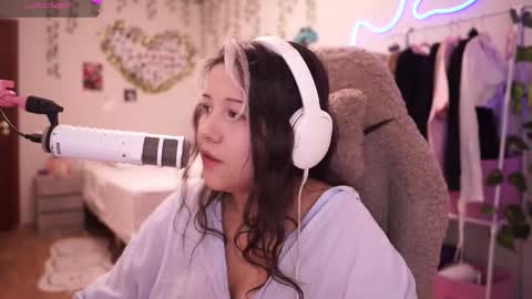 Snapshot of roxysuh chatting on March 2026 08:33:02 AM roxysuh online show from March 2026 08:33:02 AM