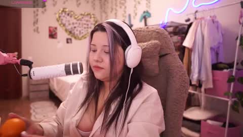 Snapshot of roxysuh chatting on March 2026 07:25:01 AM roxysuh online show from March 2026 07:25:01 AM