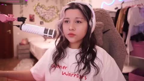 Snapshot of roxysuh chatting on March 2026 07:14:02 AM roxysuh online show from March 2026 07:14:02 AM