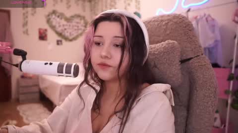 Snapshot of roxysuh chatting on April 2026 08:29:01 AM roxysuh online show from April 2026 08:29:01 AM