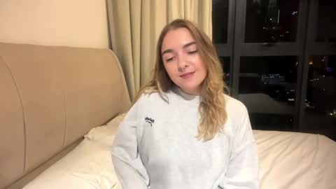 Roxy online show from May 2026 02:23:02 PM
