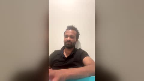 roy018 online show from April 2026 04:37:02 PM