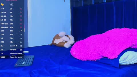 Snapshot of roy_barney chatting on November 2025 09:47:02 PM ANTONIO online show from November 2025 09:47:02 PM