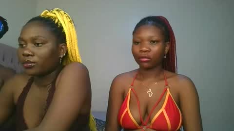 Snapshot of royal_goddes chatting on January 2026 12:16:01 AM goddes online show from January 2026 12:16:01 AM