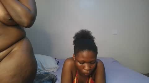 Snapshot of royal_goddes chatting on April 2026 12:22:02 AM goddes online show from April 2026 12:22:02 AM