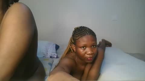 Snapshot of royal_goddes chatting on April 2026 12:22:01 AM goddes online show from April 2026 12:22:01 AM