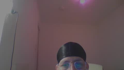 Snapshot of royalpapi12 chatting on April 2026 11:36:01 PM royalpapi12 online show from April 2026 11:36:01 PM