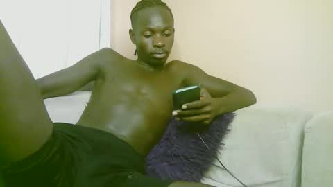 Snapshot of royalty254 chatting on April 2026 02:08:01 PM royalty254 online show from April 2026 02:08:01 PM