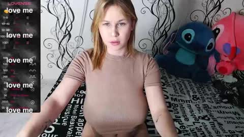 angela online show from November 2025 06:05:01 AM