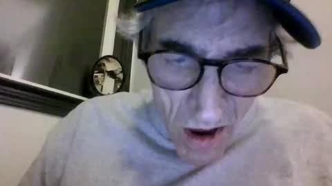Snapshot of royboy2561 chatting on March 2026 05:44:01 AM Roy Murrin online show from March 2026 05:44:01 AM