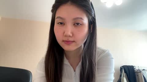 Snapshot of roycelombard chatting on May 2026 08:44:01 AM Aika online show from May 2026 08:44:01 AM