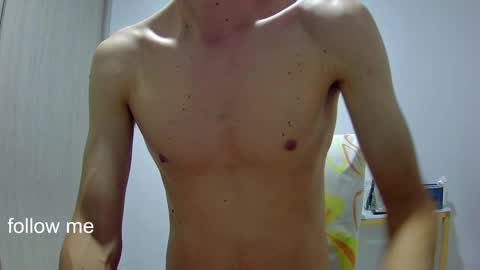 Snapshot of royyourtoy chatting on February 2026 02:42:02 PM Roy online show from February 2026 02:42:02 PM