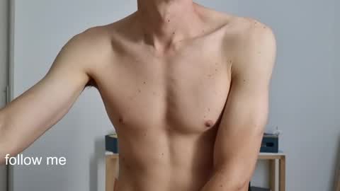 Snapshot of royyourtoy chatting on March 2026 03:30:01 PM Roy online show from March 2026 03:30:01 PM