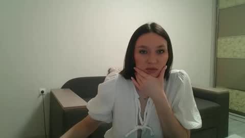 Snapshot of roza05x chatting on April 2026 07:57:02 AM Roza05x online show from April 2026 07:57:02 AM