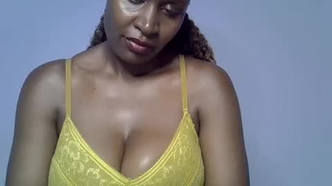 Snapshot of rozie34 chatting on April 2026 08:31:01 PM rozie34 online show from April 2026 08:31:01 PM