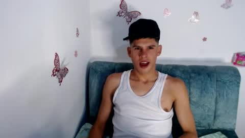 Snapshot of rrutbel15 chatting on July 2026 02:06:02 AM rrutbel15 online show from July 2026 02:06:02 AM