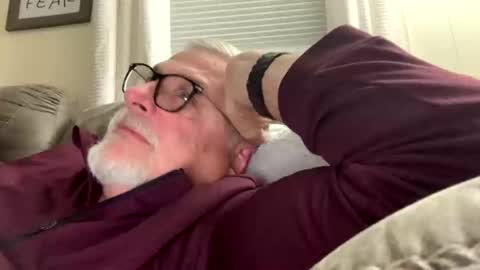 Snapshot of rs006 chatting on October 2025 01:39:01 AM rs006 online show from October 2025 01:39:01 AM