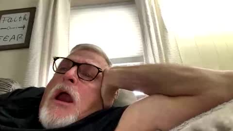 Snapshot of rs006 chatting on October 2025 02:18:02 PM rs006 online show from October 2025 02:18:02 PM