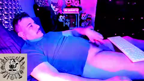 Snapshot of rubenator69 chatting on July 2026 04:23:02 AM Ruben online show from July 2026 04:23:02 AM