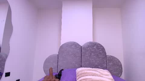 Snapshot of rubi_hops chatting on July 2026 12:00:02 PM Rubi online show from July 2026 12:00:02 PM