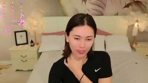 Snapshot of ruby_leeee chatting on April 2026 02:11:02 PM Luuna online show from April 2026 02:11:02 PM