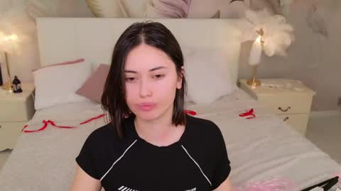 Snapshot of ruby_leeee chatting on April 2026 06:10:01 PM Luuna online show from April 2026 06:10:01 PM