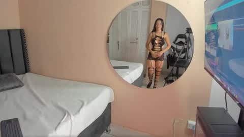 ruby  online show from November 2025 12:38:01 PM