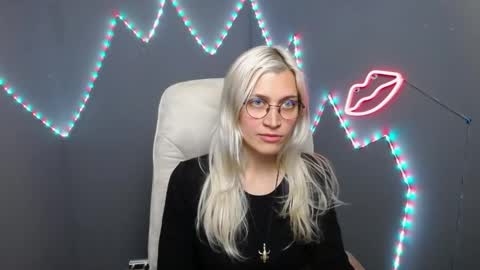 Snapshot of rubydaviss chatting on April 2026 03:43:01 PM Ruby online show from April 2026 03:43:01 PM