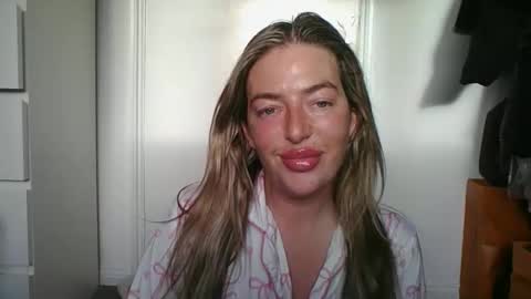 Snapshot of rubyredxxxoxxx chatting on April 2026 06:43:02 AM rubyredxxxoxxx online show from April 2026 06:43:02 AM