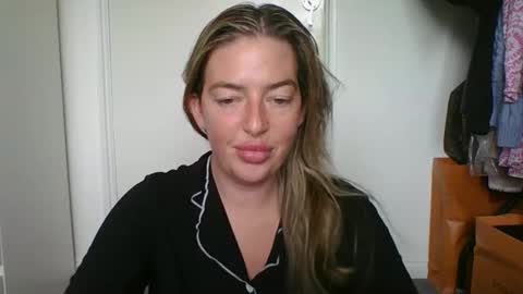 Snapshot of rubyredxxxoxxx chatting on April 2026 08:18:02 AM rubyredxxxoxxx online show from April 2026 08:18:02 AM