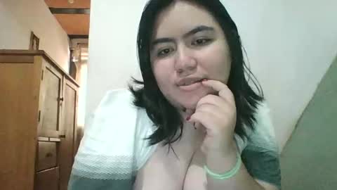 Snapshot of rubyrouge14 chatting on October 2025 03:45:02 PM rubyrouge14 online show from October 2025 03:45:02 PM