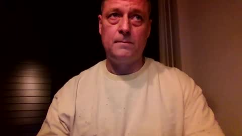 Snapshot of rudeski chatting on November 2025 04:51:02 PM rudeski online show from November 2025 04:51:02 PM