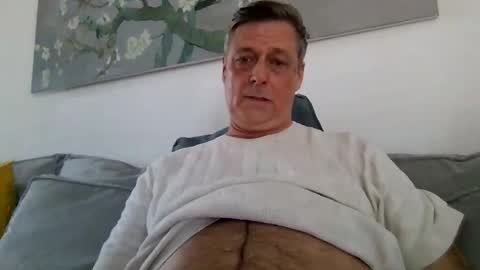 Snapshot of rudeski chatting on April 2026 03:17:02 PM rudeski online show from April 2026 03:17:02 PM