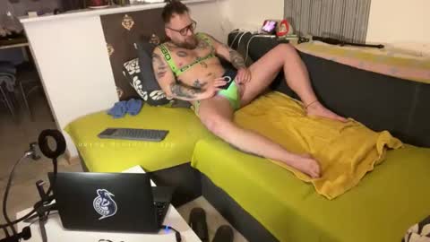Snapshot of rudolf93627 chatting on February 2026 01:32:01 AM rudolf93627 online show from February 2026 01:32:01 AM