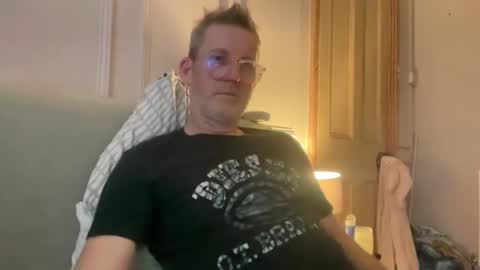 Snapshot of ruedog72 chatting on October 2025 10:15:01 PM ruedog72 online show from October 2025 10:15:01 PM