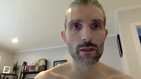 Snapshot of rugbymvp chatting on January 2025 01:38:02 PM rugbymvp online show from January 2025 01:38:02 PM