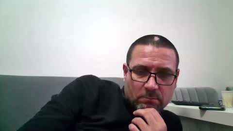 Snapshot of rul3ssuck chatting on February 2025 02:42:01 PM rul3ssuck online show from February 2025 02:42:01 PM