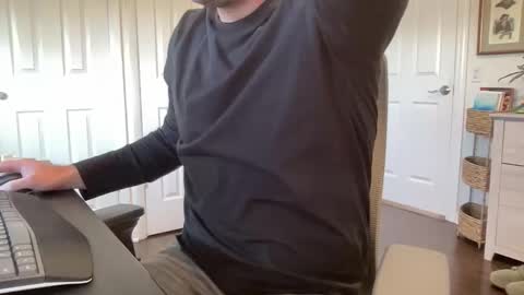 rungriff2323 online show from December 2025 04:23:02 PM