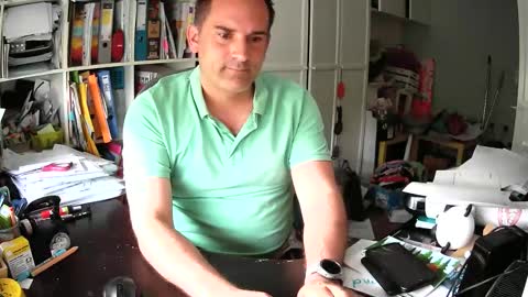 Snapshot of runner1978 chatting on April 2026 02:20:01 PM runner1978 online show from April 2026 02:20:01 PM