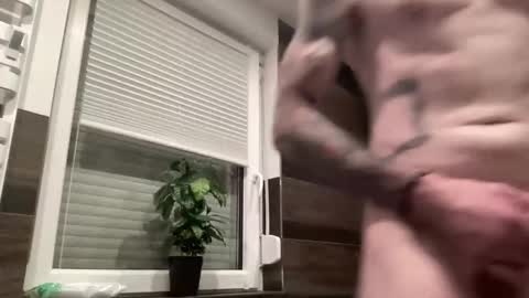 Snapshot of runxx96355 chatting on December 2025 05:12:02 AM run online show from December 2025 05:12:02 AM