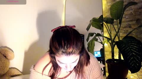 Snapshot of russcurley chatting on December 2024 10:57:02 PM Lorenn online show from December 2024 10:57:02 PM