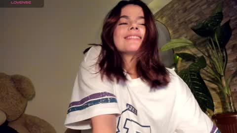 Snapshot of russcurley chatting on December 2024 02:27:02 AM Lorenn online show from December 2024 02:27:02 AM