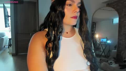 Snapshot of russcurley chatting on March 2025 09:45:02 PM Lorenn online show from March 2025 09:45:02 PM