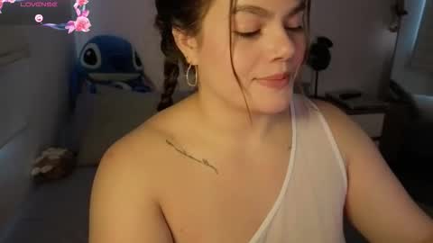 Snapshot of russcurley chatting on November 2025 07:26:01 PM Lorenn online show from November 2025 07:26:01 PM